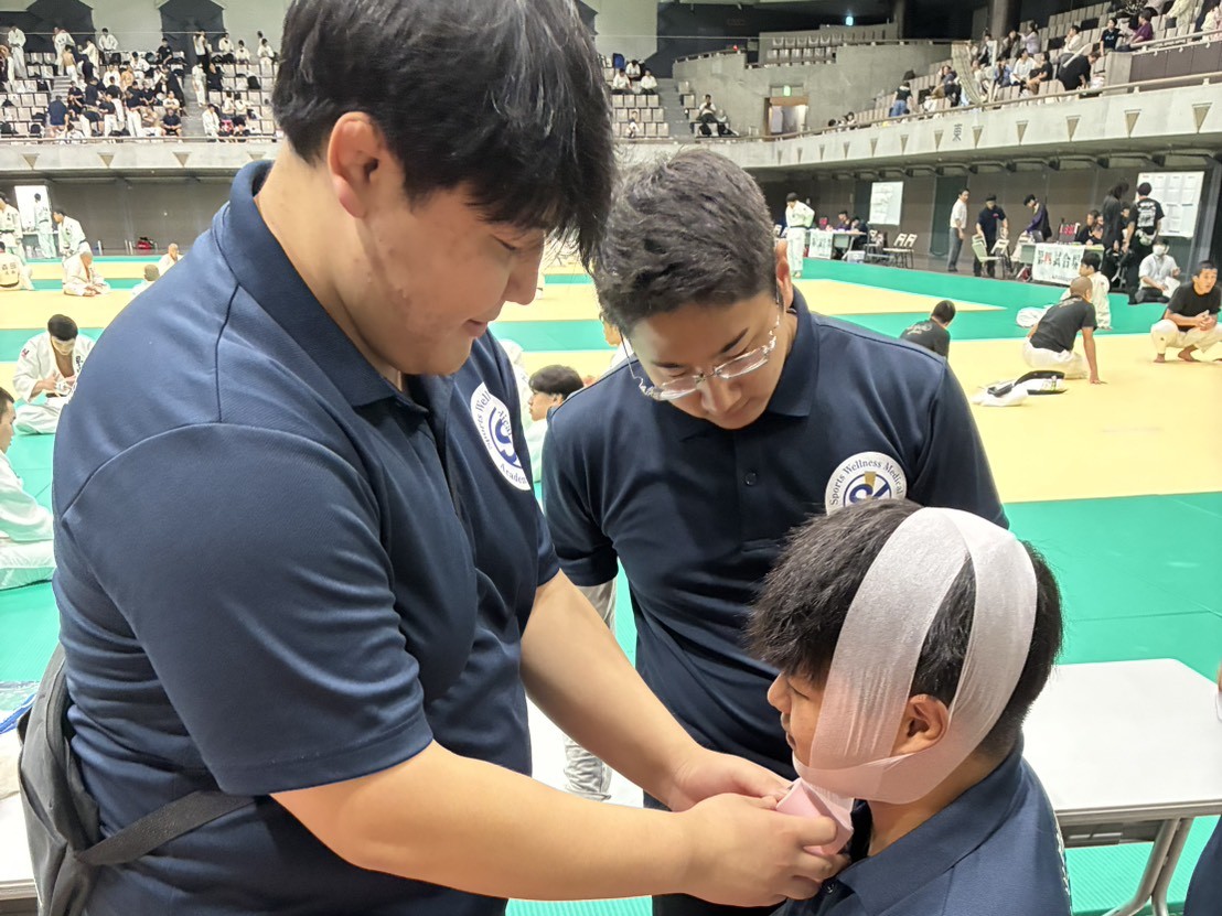 柔道大会でトレーナー実習｜スポーツ健康医療専門学校ブログ